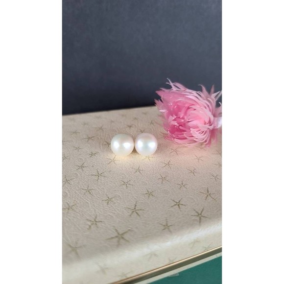 925 Pearl Stud Earrings - Picture 1 of 10